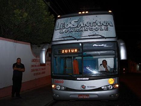 PM flagra quarteto em Maruim circulando com duas armas de fogo