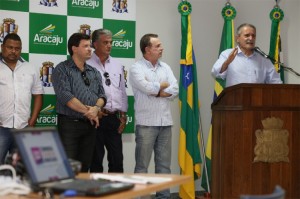 Machado participa de lançamento da 31ª Corrida Cidade de Aracaju. (Foto: Sergio Silva)