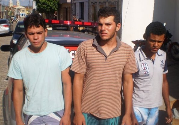 Sergipanos são presos em cidade de Alagoas por porte ilegal de arma de fogo