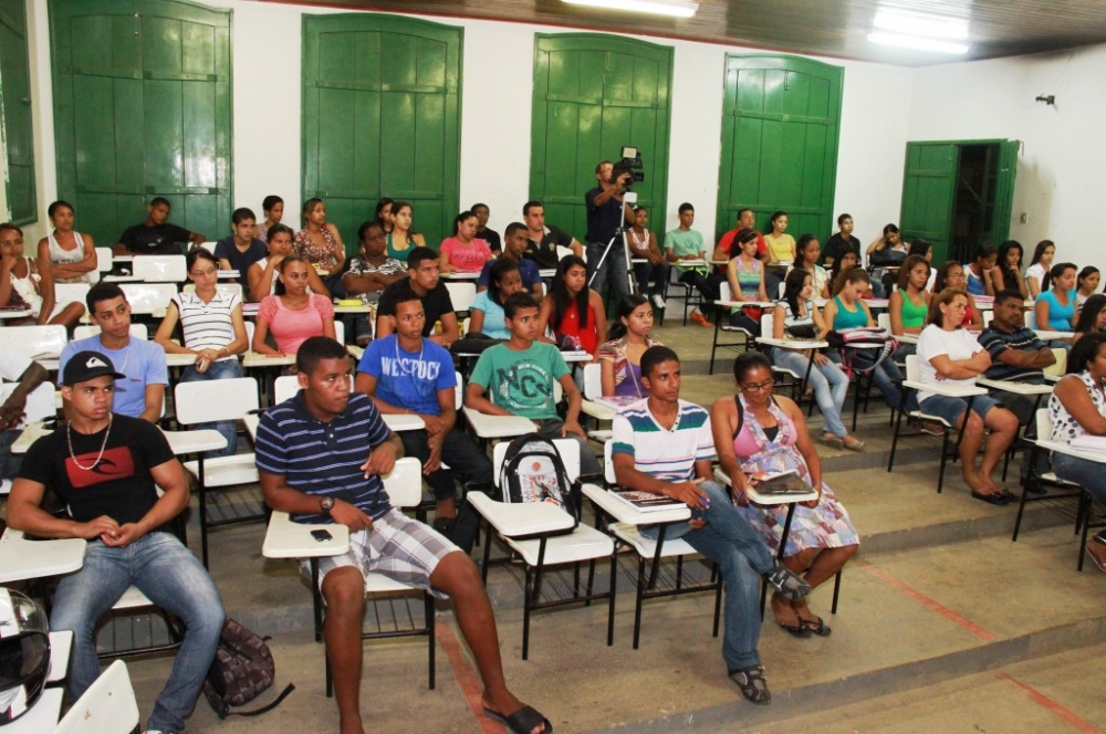 Pré-Universitário inicia atividades em Laranjeiras