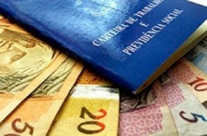 Governo propõe salário mínimo de R$ 779,79. (Divulgação)