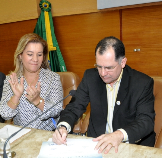 Ex-prefeito, Armando Batalha tem contas de 2003 aprovadas pelo TCE
