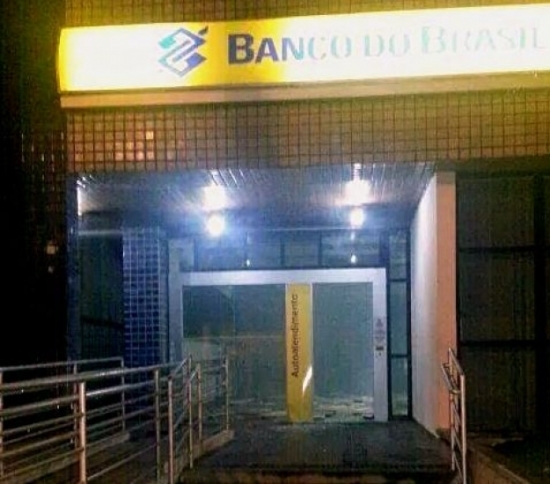 Duas agências bancárias são alvo de explosões em Aquidabã