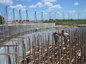 Deso duplica adutora do Alto Sertão entre Glória e Ribeirópolis (Foto: Deso / Divulgação)