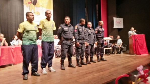 Polícia Militar forma mais 600 alunos do Programa Educacional de Resistências às Drogas e à Violência