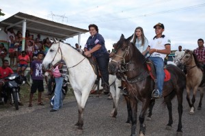 Prefeita Gracinha, participou da Cavalgada.(Foto: Ascom)