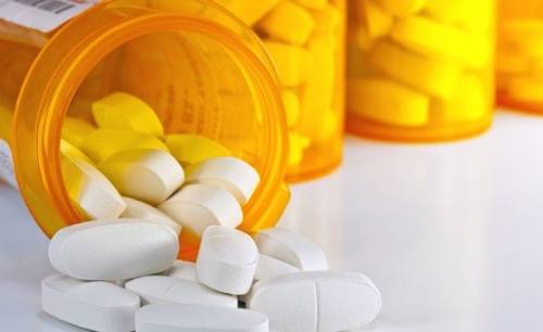 Projeto de lei obriga médicos a prescreverem remédios pelo princípio ativo