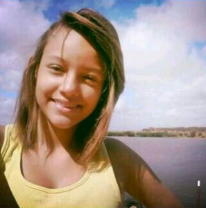 Adolescente de 13 anos comete suicídio; antes deixou aviso pelo ...