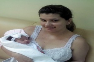 Menina nasceu com com 32 semanas, pesando 2,2 quilos (Foto divulgação/MNSL)