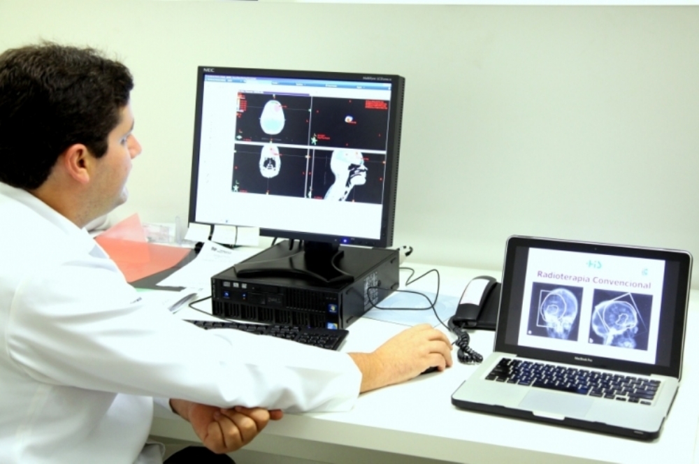 Pacientes seguem com sessões de Radioterapia em Salvador