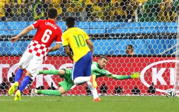 À brasileira! Seleção sofre, mas vence a Croácia na estreia na Copa do Mundo
