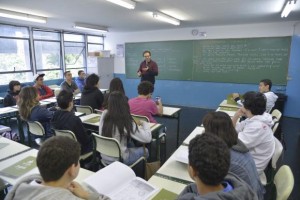 A pesquisa da OCDE ouviu 100 mil professores e diretores escolares em 34 países Wilson Dias/Agência Brasil