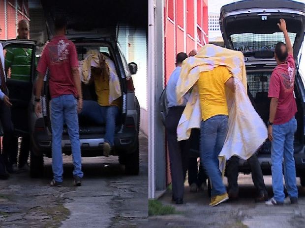 Sukita chega ao IML encoberto com lençol amarelo antes de transferência para o presídio