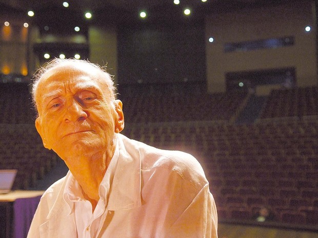 Morre no Recife, aos 87 anos, o escritor Ariano Suassuna