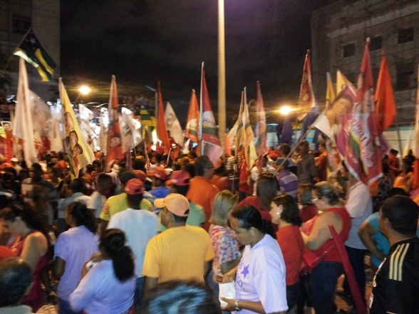   Milhares acompanham Jackson Barreto e Rogério Carvalho