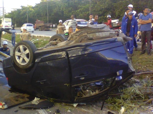 Vítima do acidente com BMW na BR 235, continua na UTI do HUSE