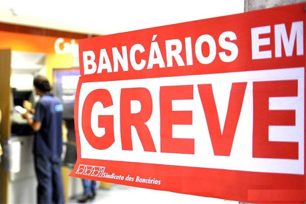 Em nova proposta, Febraban oferece reajuste de 7%; bancários pedem 14,78%
