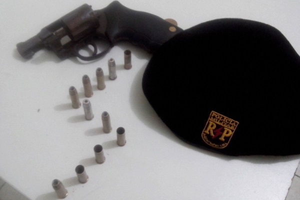  Polícia Militar apreende pistola em São Cristóvão