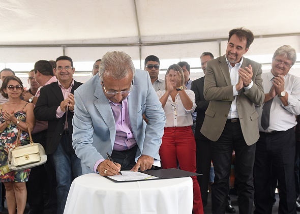 Estado e ministério das Cidades lançam mais de R$ 234 milhões em obras para Sergipe