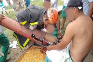 Trabalhador ficou com membros presos (Foto: Isto É Sergipe) 