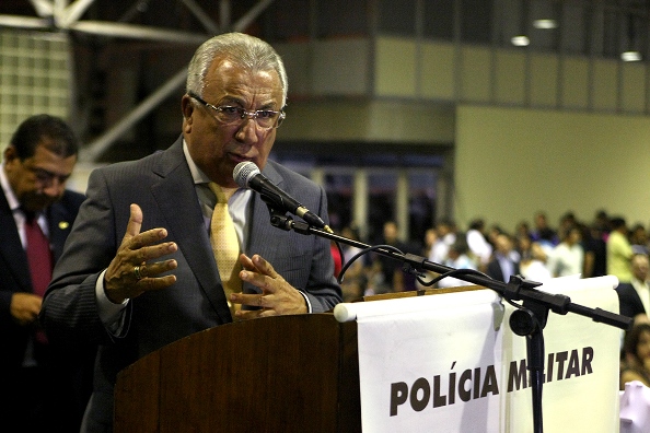 Polícia Militar apreende cerca de um quilo de maconha no Augusto Franco