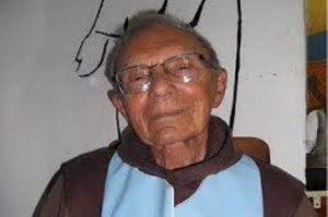Frei Angelino foi um dos maiores divulgadores da meditação cristã (Foto: Portodafolha.com) 