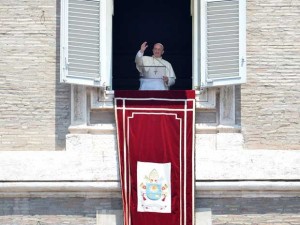 Papa Francisco pediu mudanças em estilo de vida e acusou potências. (Foto: AFP)