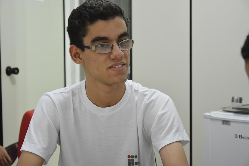 Estudante representará Sergipe com projeto ambiental no Parlamento jovem 2015