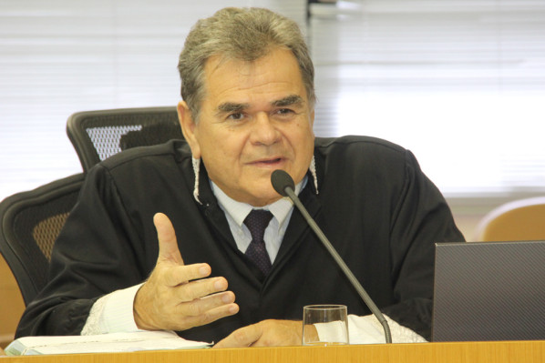 Conselheiro Carlos Alberto é o relator do processo referente a São Cristóvão (Fotos: Cleverton Ribeiro)