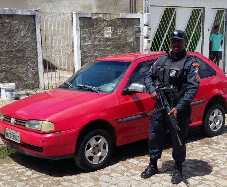 Veículo com restrição de roubo é recuperado em São Cristóvão
