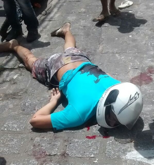  Dupla é morta após praticar assalto contra uma mulher, em Aracaju