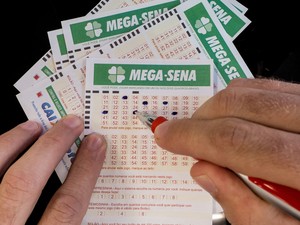 Mega-Sena pode pagar R$ 45 milhões neste sábado (Foto: Heloise Hamada/G1)(Foto: Rafael Neddermeyer/ Fotos Públicas)