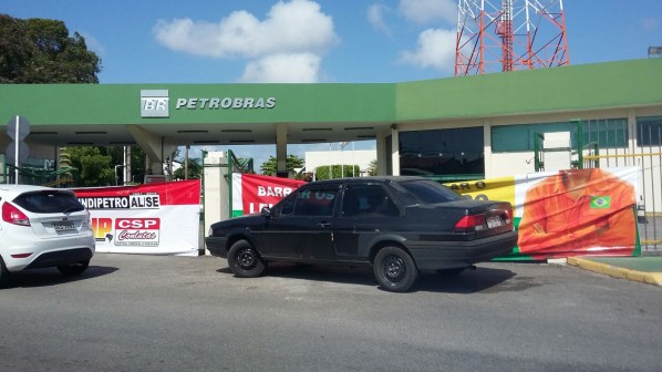 Greve dos servidores da Petrobras completa sete dias em Sergipe