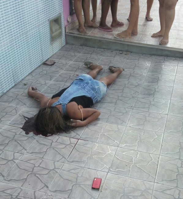 Professora aposentada tem casa invadida e é morta, em Aracaju
