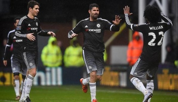 Com gols de Oscar, Willian e Diego Costa, Chelsea vence a 1ª com Hiddink