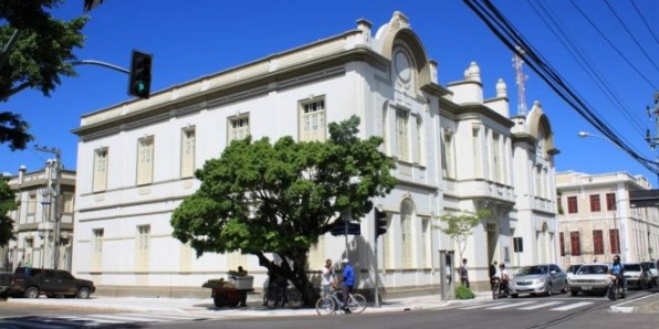 Fies disponibiliza 1.292 vagas para universidade particular de Sergipe