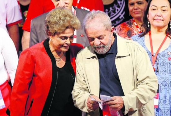 Oposição quer desgastar Lula para atingir Dilma