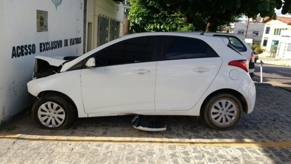 Homem atinge a golpes de faca a esposa e os filhos, no interior de Sergipe