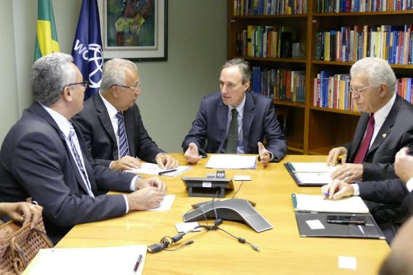 Em reunião com o Banco Mundial, Jackson garante investimentos para Águas de Sergipe