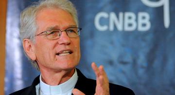 Bispo da CNBB dá bronca em deputados por sessão do impeachment