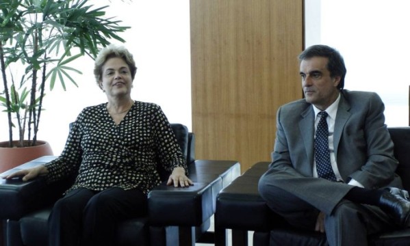 Dilma aciona STF com mandado de segurança contra impeachment  