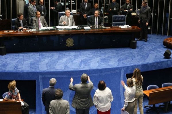 Waldir Maranhão revoga decisão de anular aprovação do impeachment na Câmara