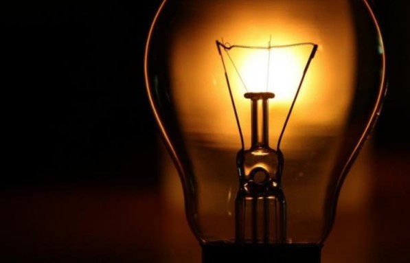 Venda de lâmpadas incandescentes está proibida no país a partir de hoje
