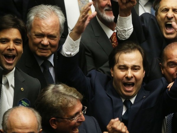 O deputado Rodrigo Maia (DEM-RJ), no momento em que foi eleito presidente da Câmara dos Deputados (Foto: André Dusek/Estadão Conteúdo) 