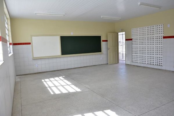 Governo inaugura obras de reforma e ampliação de escolas estaduais