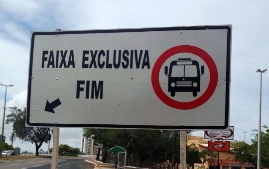 Faixas exclusivas voltam a ser obrigatória em Aracaju. (Foto: reprodução/A8SE)