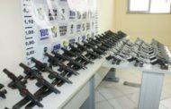 Polícia Militar apresenta à imprensa as 500 pistolas recebidas da PM de São Paulo