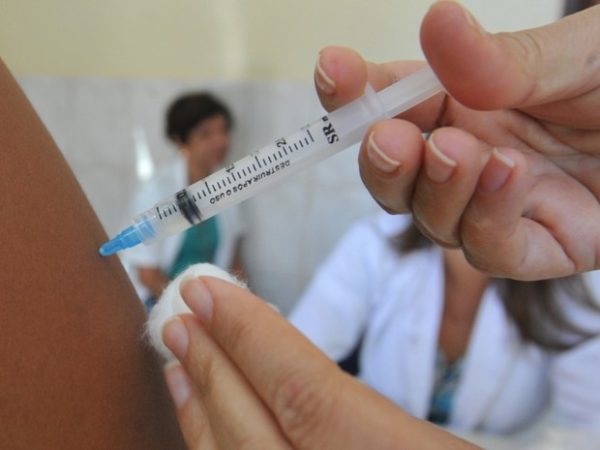 Postos de Saúde de Aracaju vão funcionar em horário estendido para vacinação contra o sarampo