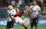 Em noite de golaços, Flamengo reverte a vantagem do Figueirense e se classifica