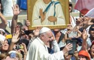 Madre Teresa é canonizada pelo Papa Francisco em missa para 100 mil fiéis